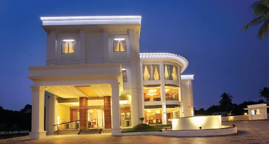 Hotel Wyte Portico, Pathanamthitta 1